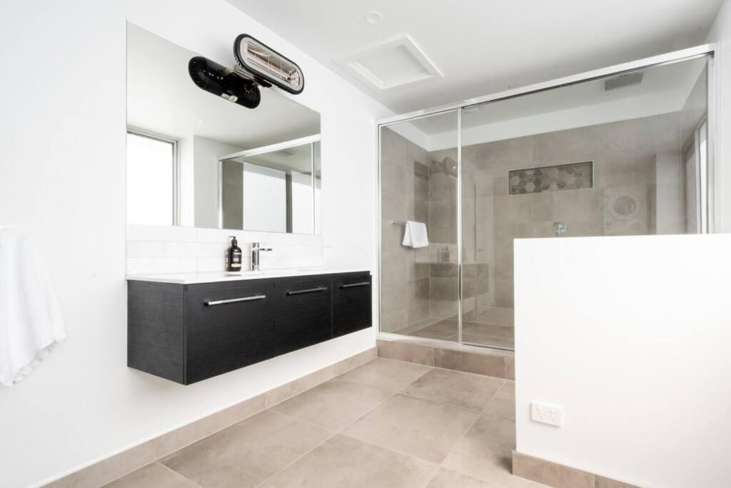 لونسيستون Central Modern 2 Bedroom With Wifi المظهر الخارجي الصورة